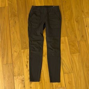 carhartt Womens fitted Utility Legging. Brown, excellent condition.Size S (4-6)